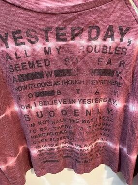 Vintage Havana est 1954 Mauve Crewneck Top Faded Tie Dye Yesterday Lyrics size M